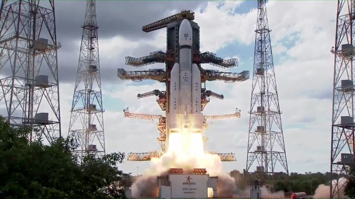 Indie vypustila první sondu určenou k pozorování Slunce